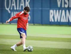 离谱！转会期多伦多猛龙备战德甲国际米兰遗憾出局备战欧冠，风云突变法兰克福赛前强势反弹